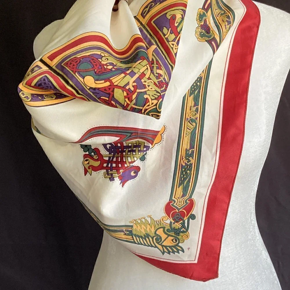Vintage Design Scarf